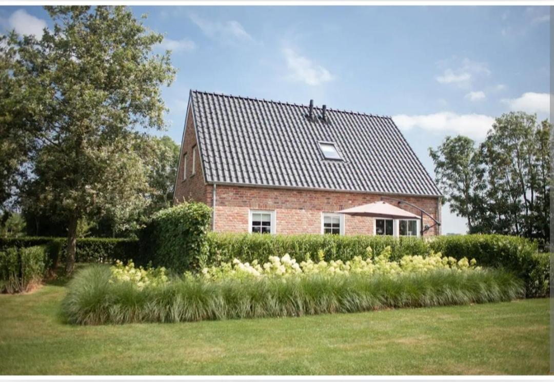 אחטקרקה Mooi, Vrij Gelegen Vakantiehuis Dichtbij Zee En Strand! מראה חיצוני תמונה